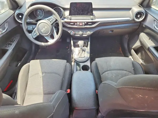 3KPF24AD9NE465503 2022 KIA FORTE - Image 8