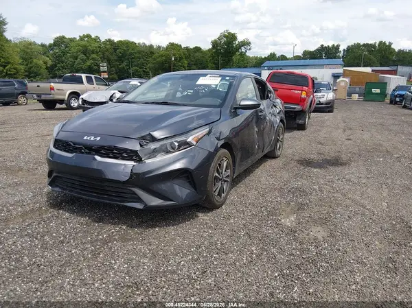 3KPF24AD9NE466795 2022 KIA FORTE - Image 2