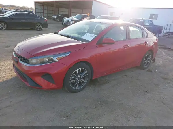 3KPF24AD9NE466828 2022 KIA FORTE - Image 2