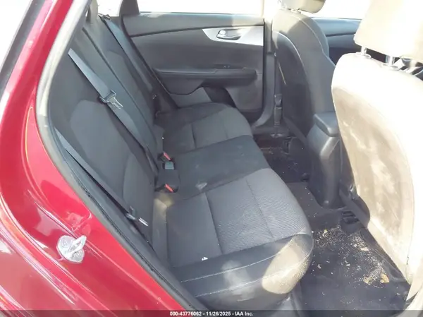 3KPF24AD9NE466828 2022 KIA FORTE - Image 8