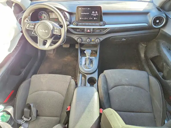 3KPF24AD9NE466912 2022 KIA FORTE - Image 8