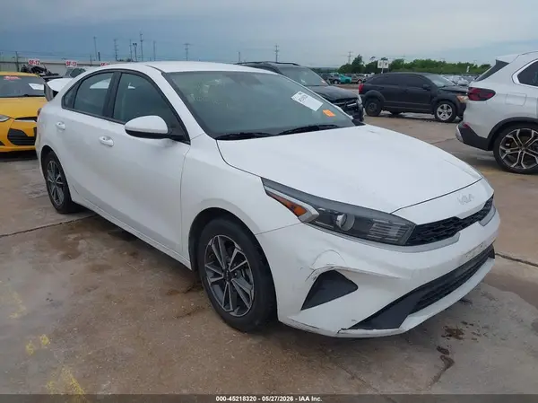 3KPF24AD9NE466960 2022 KIA FORTE - Image 1