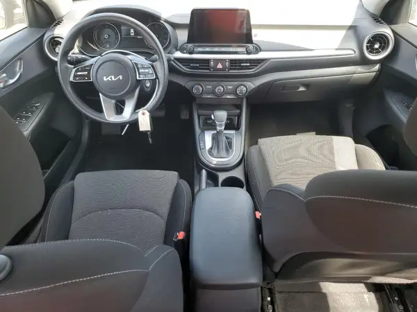 3KPF24AD9NE467039 2022 KIA FORTE - Image 8