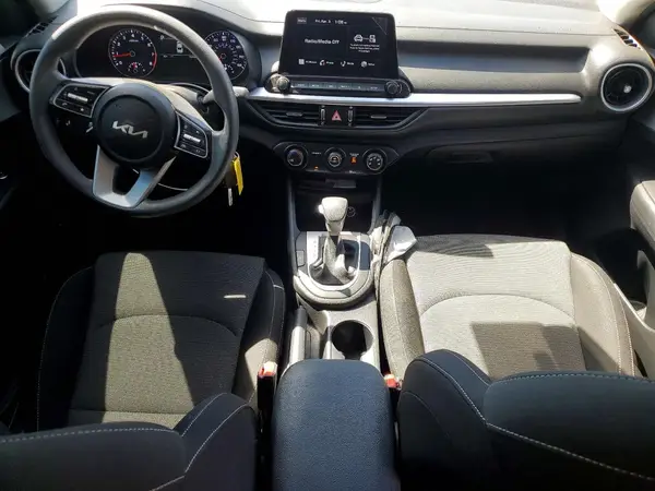 3KPF24AD9NE470815 2022 KIA FORTE - Image 8