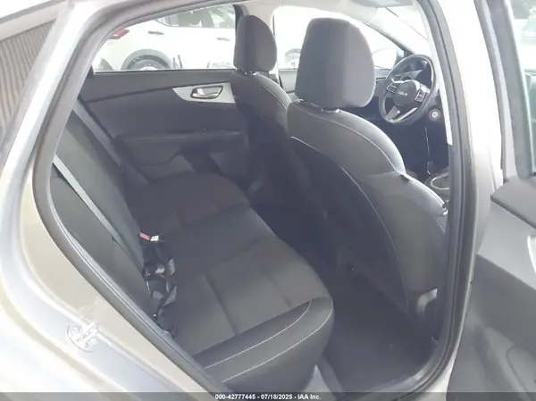 3KPF24AD9NE472497 2022 KIA FORTE - Image 8