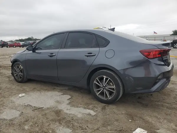 3KPF24AD9NE472841 2022 KIA FORTE - Image 2