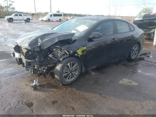3KPF24AD9NE473360 2022 KIA FORTE - Image 2