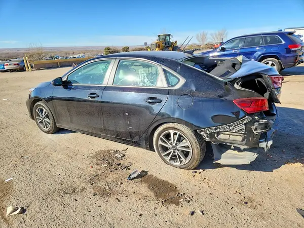 3KPF24AD9NE473522 2022 KIA FORTE - Image 2