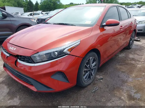 3KPF24AD9NE475075 2022 KIA FORTE - Image 2