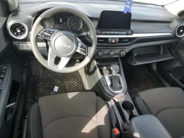 3KPF24AD9NE475822 2022 KIA FORTE - Image 8