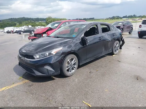 3KPF24AD9NE475951 2022 KIA FORTE - Image 2