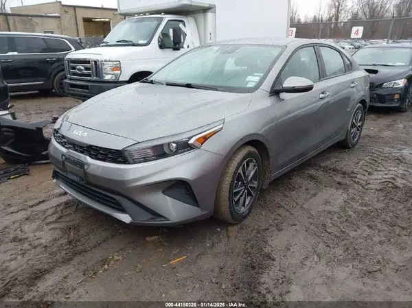 3KPF24AD9NE476730 2022 KIA FORTE - Image 2