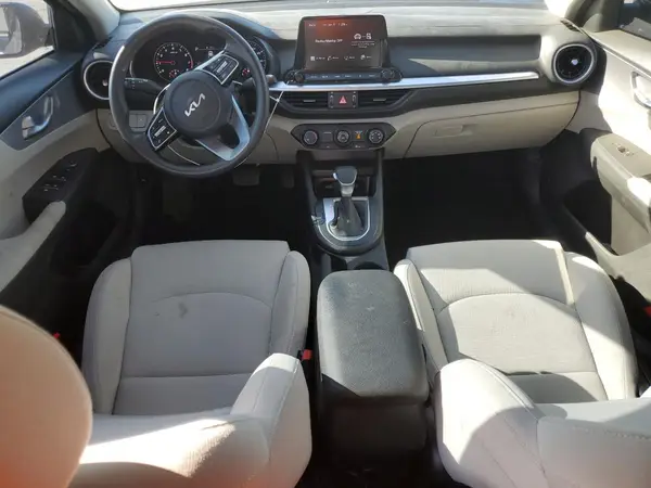 3KPF24AD9NE481930 2022 KIA FORTE - Image 8
