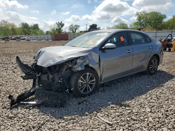 3KPF24AD9NE482947 2022 KIA FORTE - Image 1