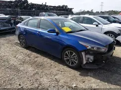 3KPF24AD9NE484083 2022 KIA FORTE