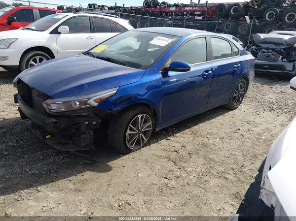 3KPF24AD9NE484083 2022 KIA FORTE - Image 2