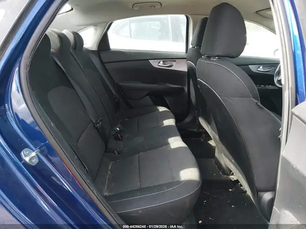 3KPF24AD9NE484083 2022 KIA FORTE - Image 8