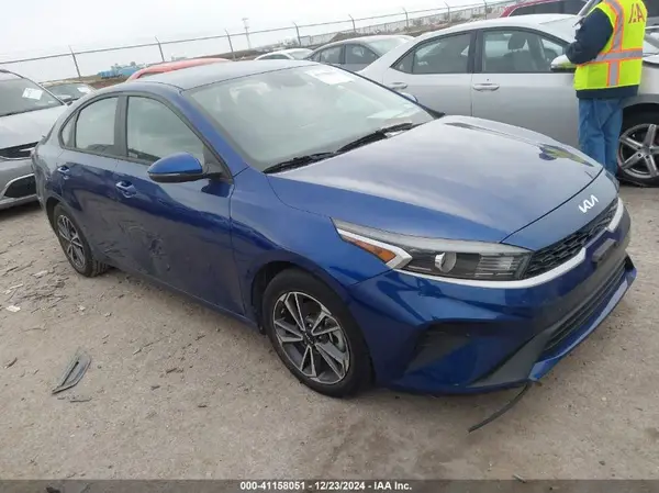 3KPF24AD9NE484570 2022 KIA FORTE - Image 1