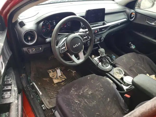 3KPF24AD9NE486688 2022 KIA FORTE - Image 8