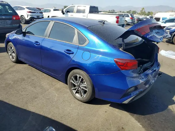 3KPF24AD9NE488117 2022 KIA FORTE - Image 2