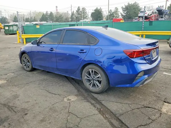 3KPF24AD9NE488120 2022 KIA FORTE - Image 2