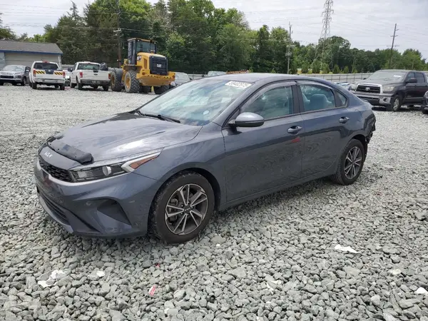 3KPF24AD9NE488781 2022 KIA FORTE - Image 1