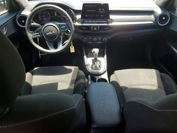 3KPF24AD9NE488926 2022 KIA FORTE - Image 8