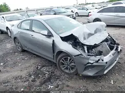 3KPF24AD9NE494239 2022 KIA FORTE