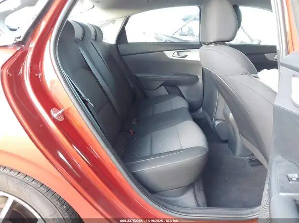 3KPF24AD9NE494676 2022 KIA FORTE - Image 8