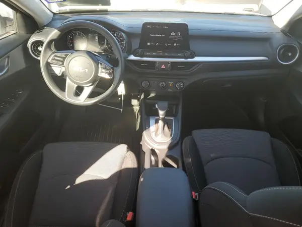 3KPF24AD9NE497268 2022 KIA FORTE - Image 8