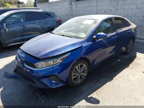 3KPF24AD9NE497612 2022 KIA FORTE - Image 2