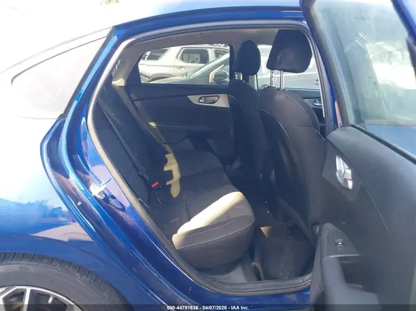 3KPF24AD9NE497612 2022 KIA FORTE - Image 8