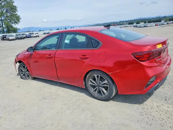 3KPF24AD9NE497917 2022 KIA FORTE - Image 2
