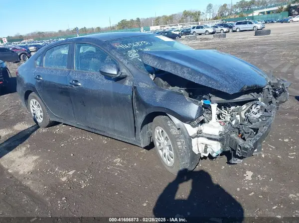 3KPF24AD9NE498324 2022 KIA FORTE - Image 1