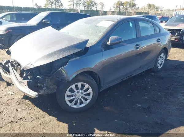 3KPF24AD9NE498324 2022 KIA FORTE - Image 2