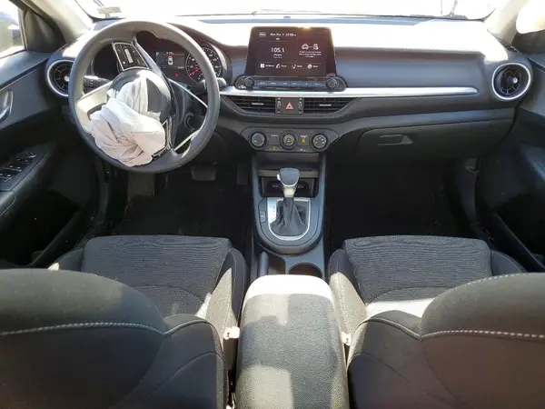3KPF24AD9NE499635 2022 KIA FORTE - Image 8