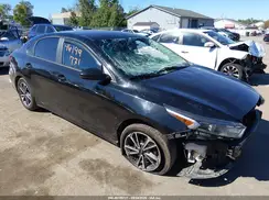3KPF24AD9NE503652 2022 KIA FORTE
