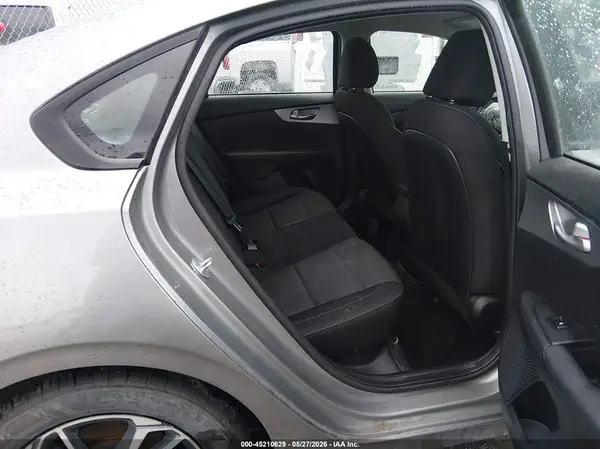 3KPF24AD9PE506294 2023 KIA FORTE - Image 8
