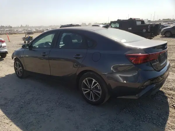3KPF24AD9PE507056 2023 KIA FORTE - Image 2