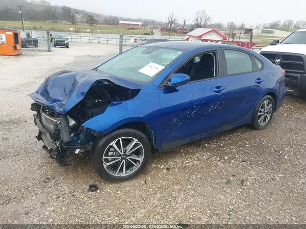 3KPF24AD9PE507381 2023 KIA FORTE - Image 2