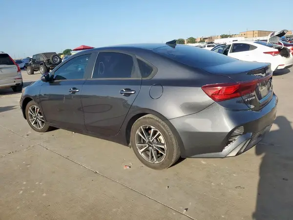 3KPF24AD9PE512368 2023 KIA FORTE - Image 2