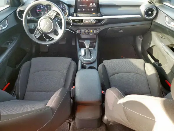 3KPF24AD9PE512368 2023 KIA FORTE - Image 8