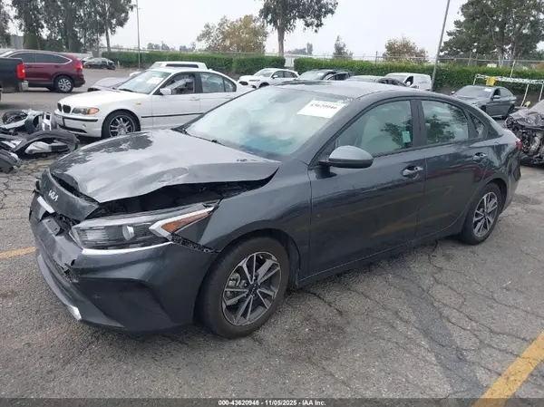 3KPF24AD9PE514072 2023 KIA FORTE - Image 2