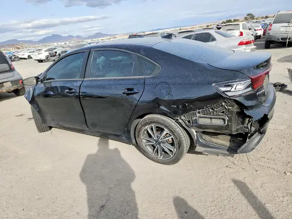 3KPF24AD9PE514265 2023 KIA FORTE - Image 2