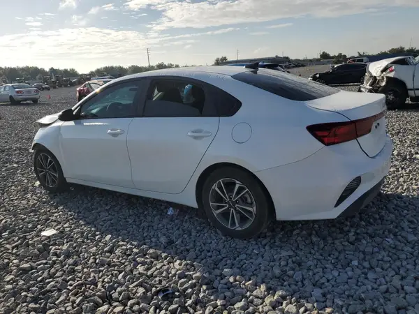 3KPF24AD9PE515111 2023 KIA FORTE - Image 2