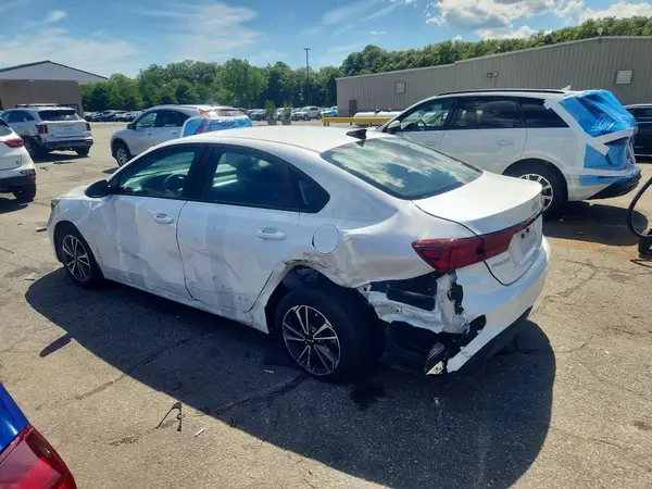 3KPF24AD9PE516145 2023 KIA FORTE - Image 2