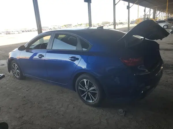 3KPF24AD9PE518431 2023 KIA FORTE - Image 2