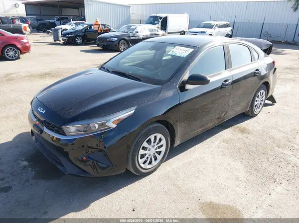 3KPF24AD9PE520521 2023 KIA FORTE - Image 2