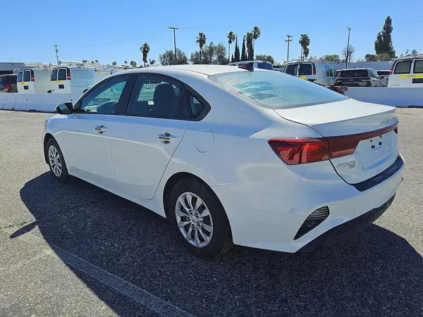 3KPF24AD9PE520700 2023 KIA FORTE - Image 2