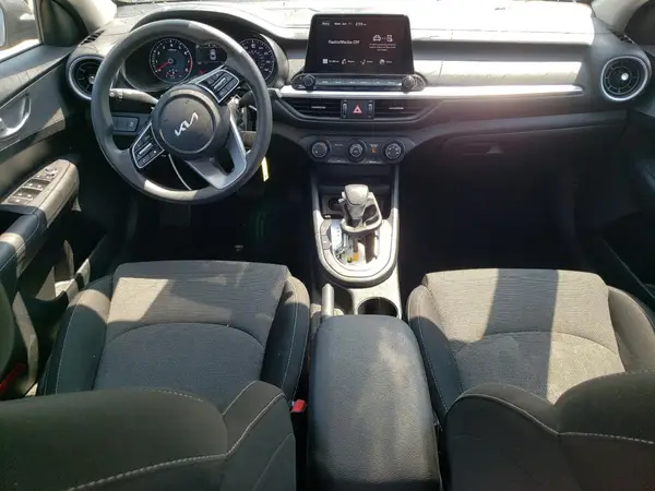 3KPF24AD9PE521118 2023 KIA FORTE - Image 8